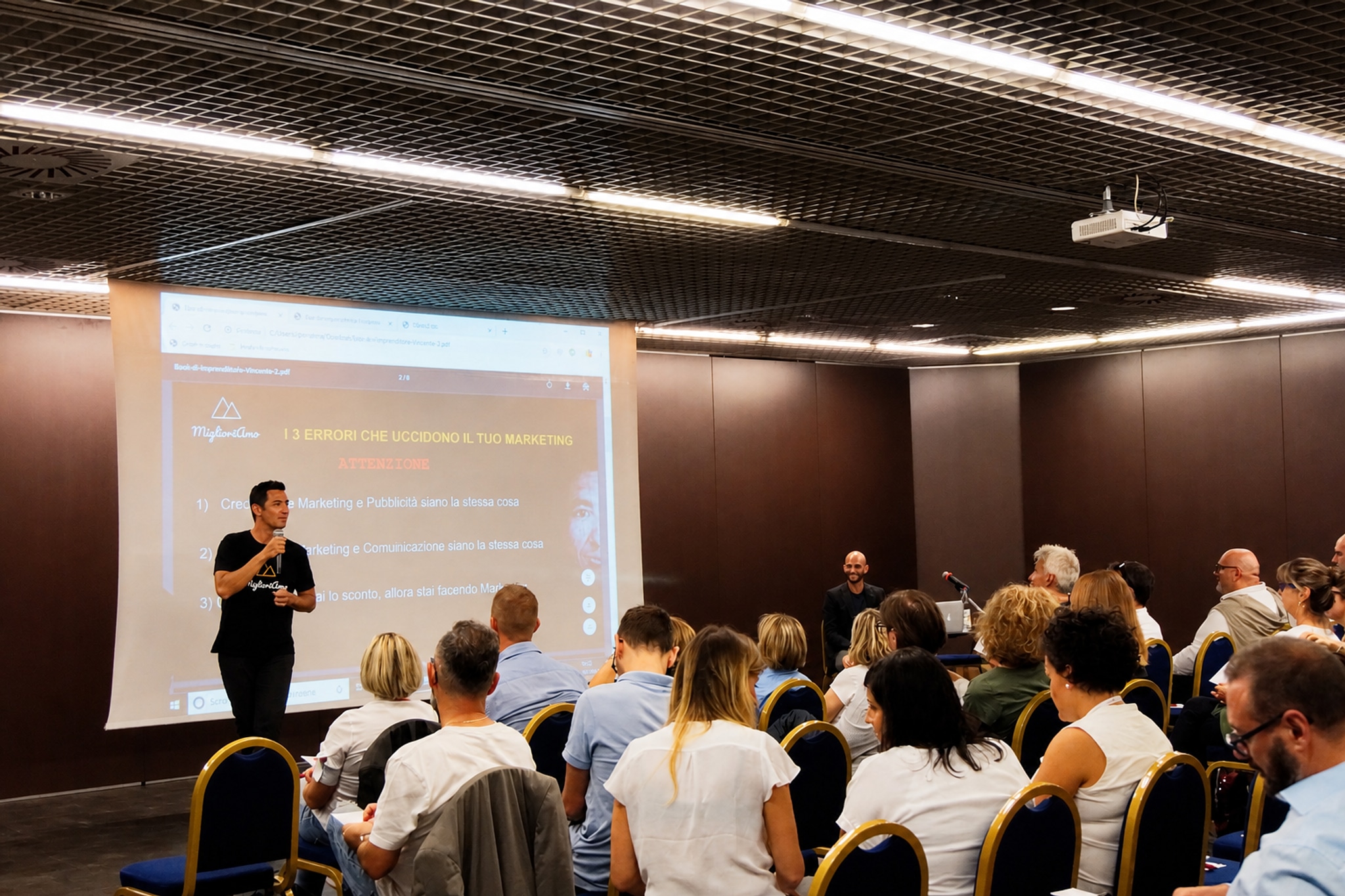 Evento MiglioriAmo — talk sul palco